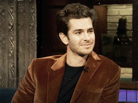 andrewei garfield ospiti di versace|andrew garfield biopic.